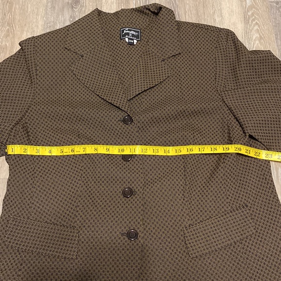 Vintage Plus Size Suit and Skirt Set - Picture 6 of 13